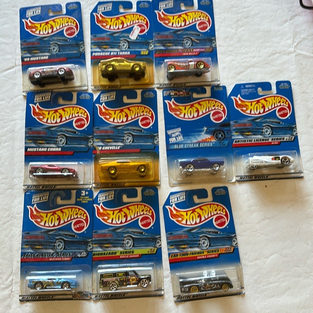 Hot Wheels set new unopened